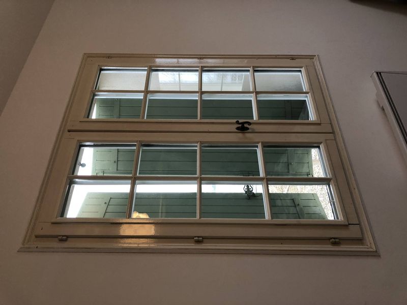 ancienne fenêtre bois avec survitrage inefficace  TOULOUSE