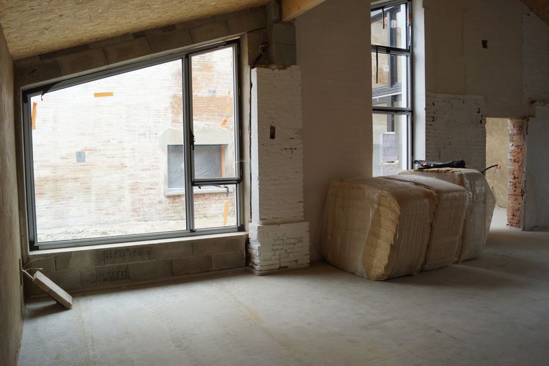 pose en rénovation de fenêtres trapèze en aluminium à Pechbonnieu